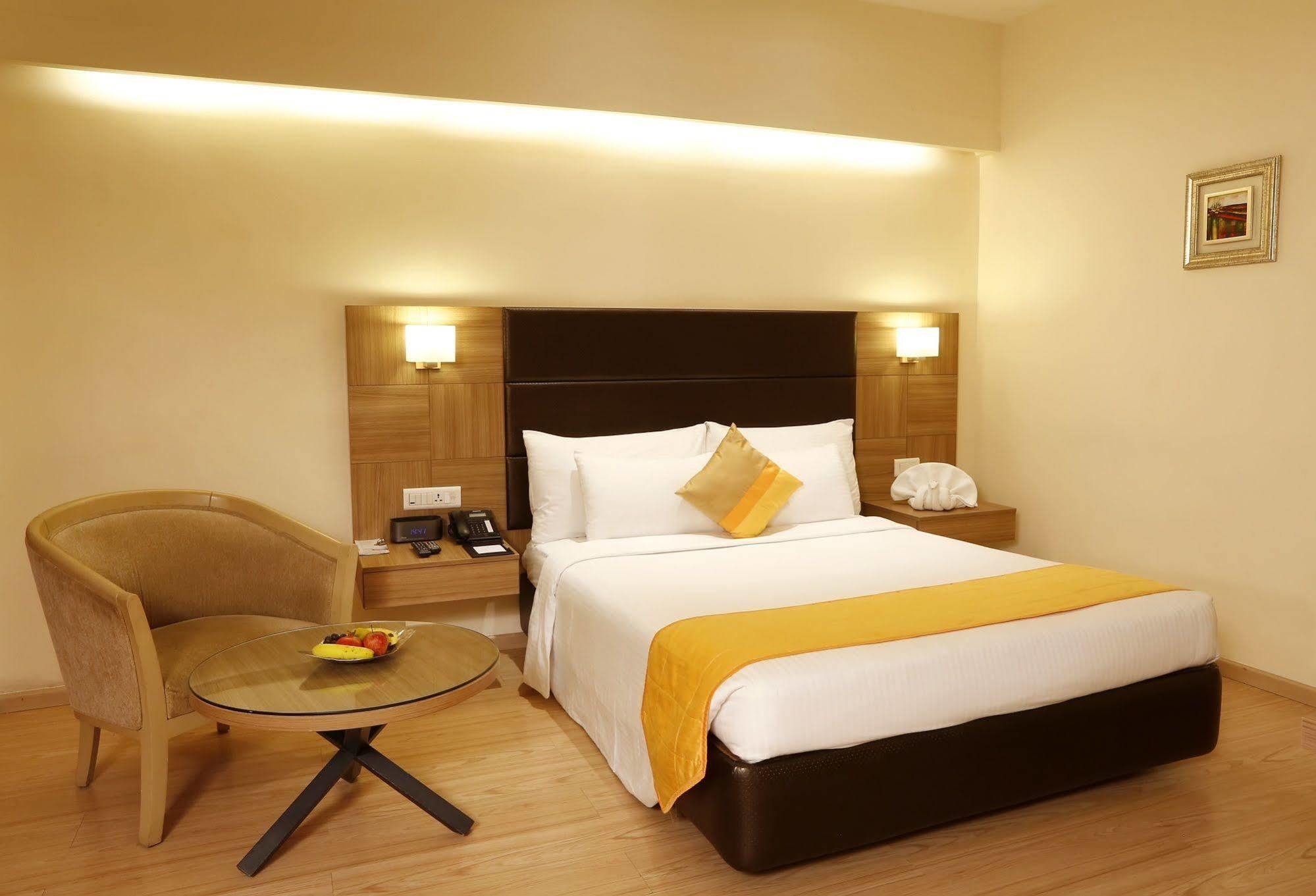Greenpark Madrás Exterior foto A room at the hotel