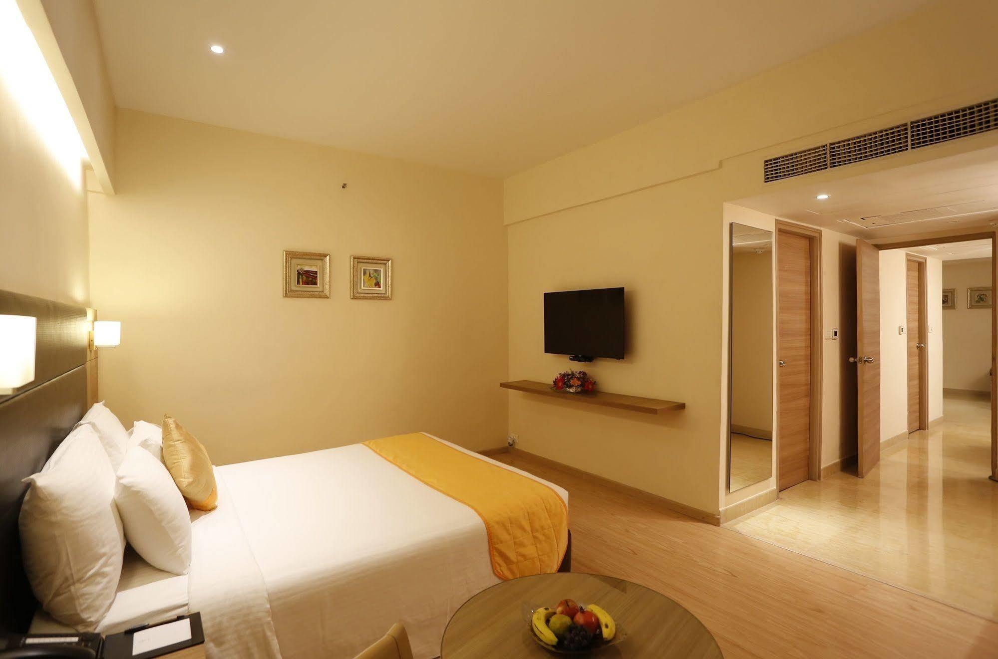 Greenpark Madrás Exterior foto A room at the hotel